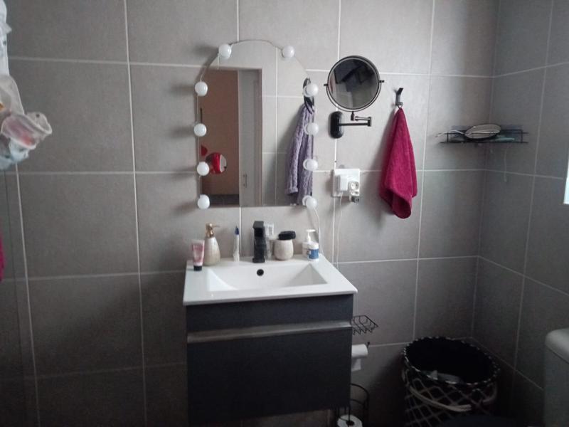 2 Bedroom Property for Sale in Golden Mile Western Cape